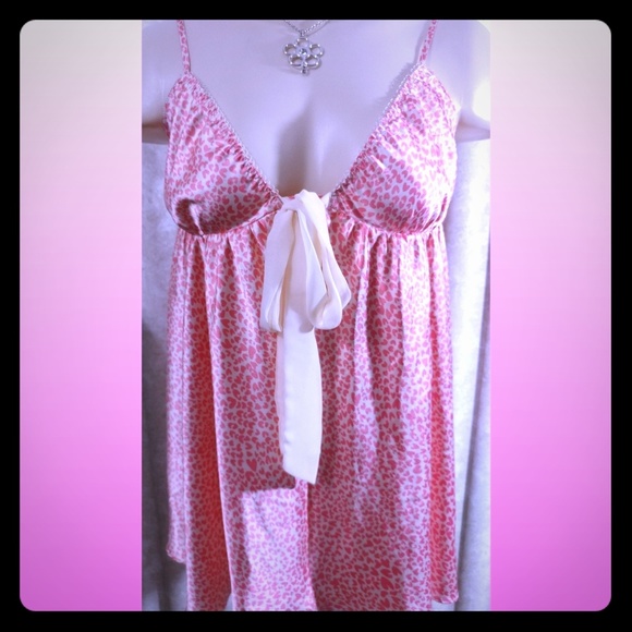 Victoria's Secret Other - Victoria's Secret pink hearts lingerie nightie Med